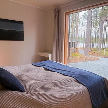 New 2026 Aidu Private Lakefront Ruka, 2 Saunas Semesterbostad