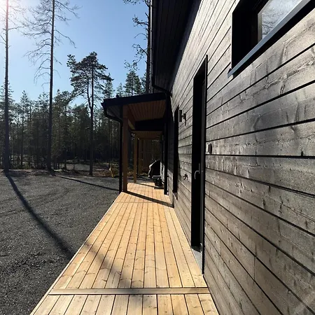 New 2026 Aidu Private Lakefront Ruka, 2 Saunas Semesterbostad Kuusamo